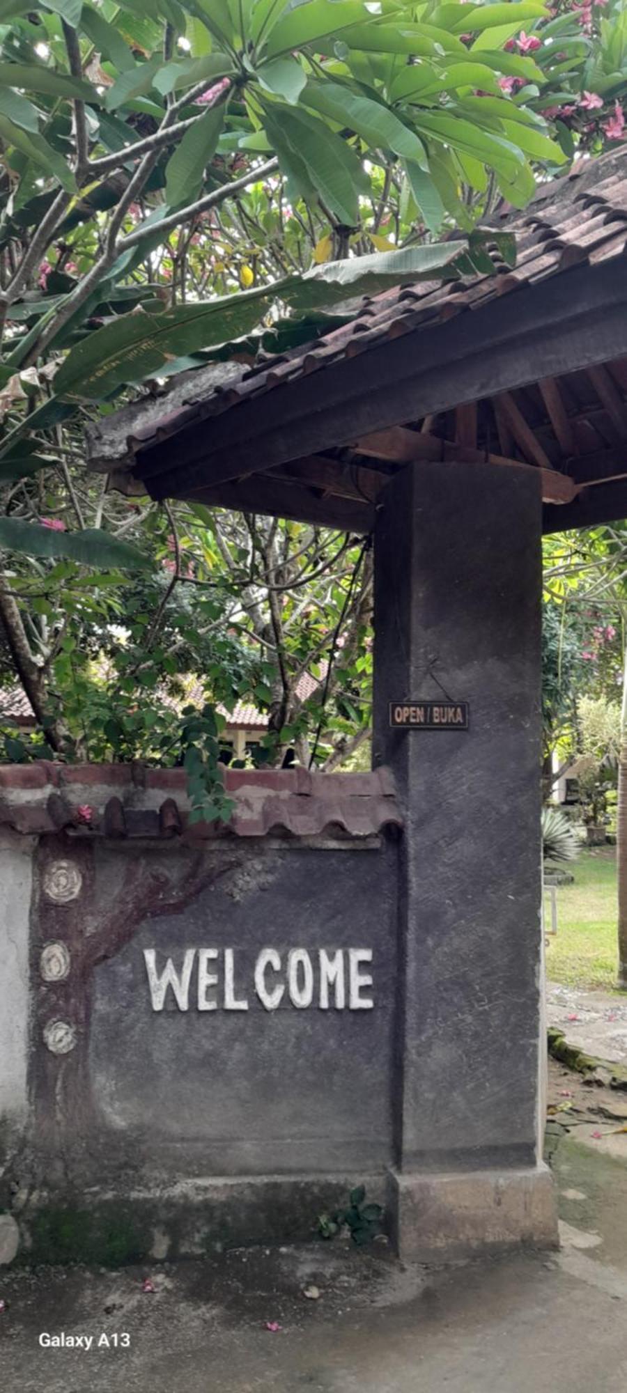 Indah Homestay And Cooking Classes Senggigi Exterior photo