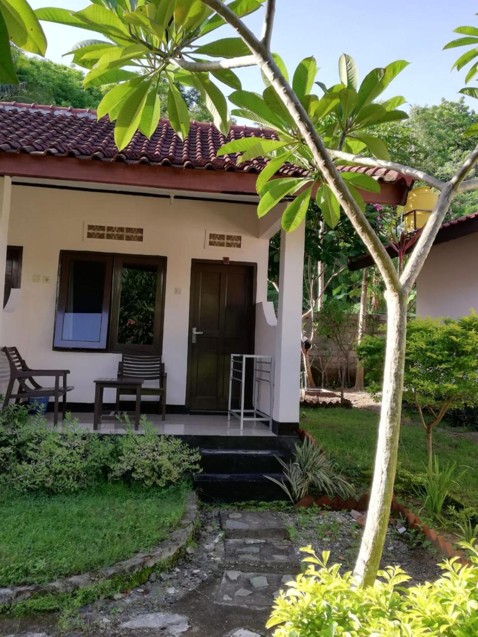 Indah Homestay And Cooking Classes Senggigi Exterior photo